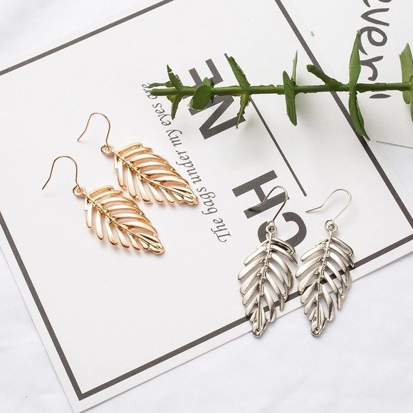 Gold Leaf Earrings - Picture 4 of 5